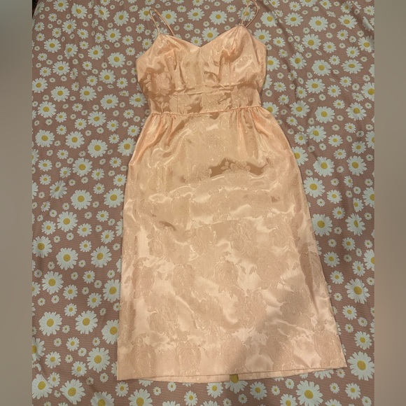 True Vintage Peach Floral Satin Dress - Picture 3 of 17